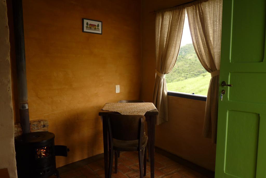Hotel Cafezal Em Flor Turismo E Cafes Especiais Monte Alegre do Sul Esterno foto